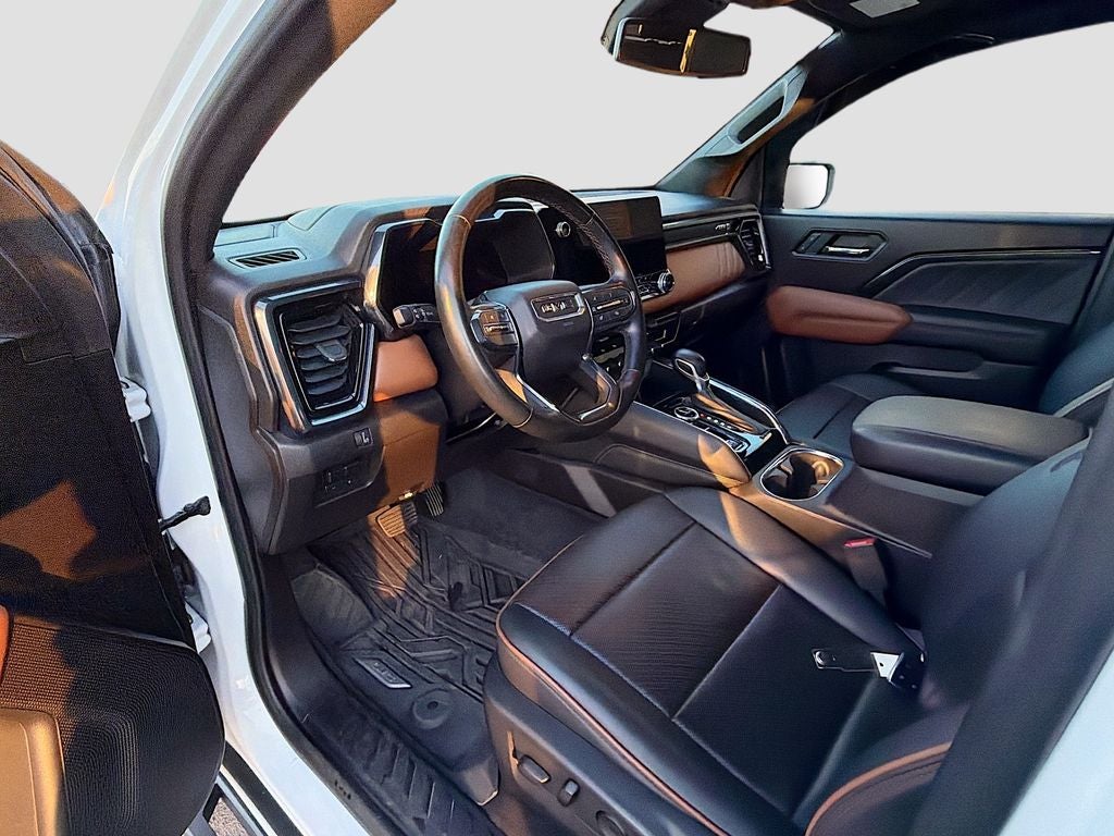 2023 GMC Canyon 4WD Crew Cab Short Box AT4