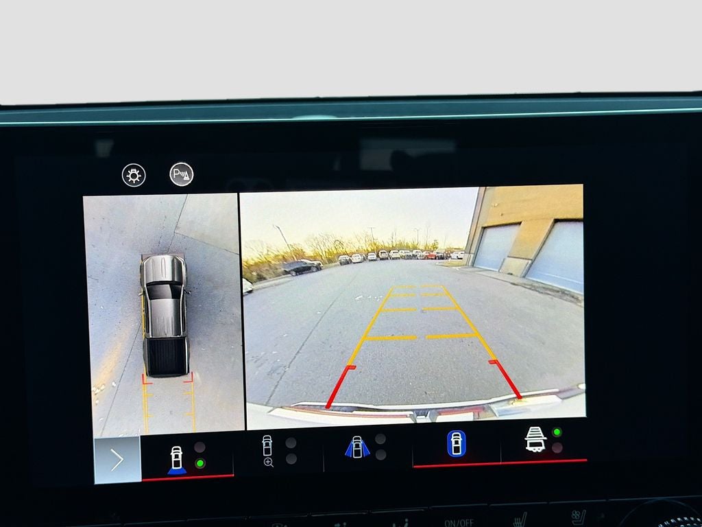 2023 GMC Canyon 4WD Crew Cab Short Box AT4