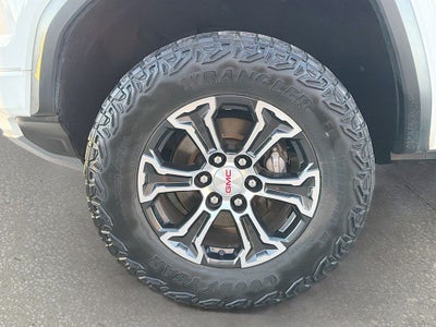 2023 GMC Canyon 4WD Crew Cab Short Box AT4