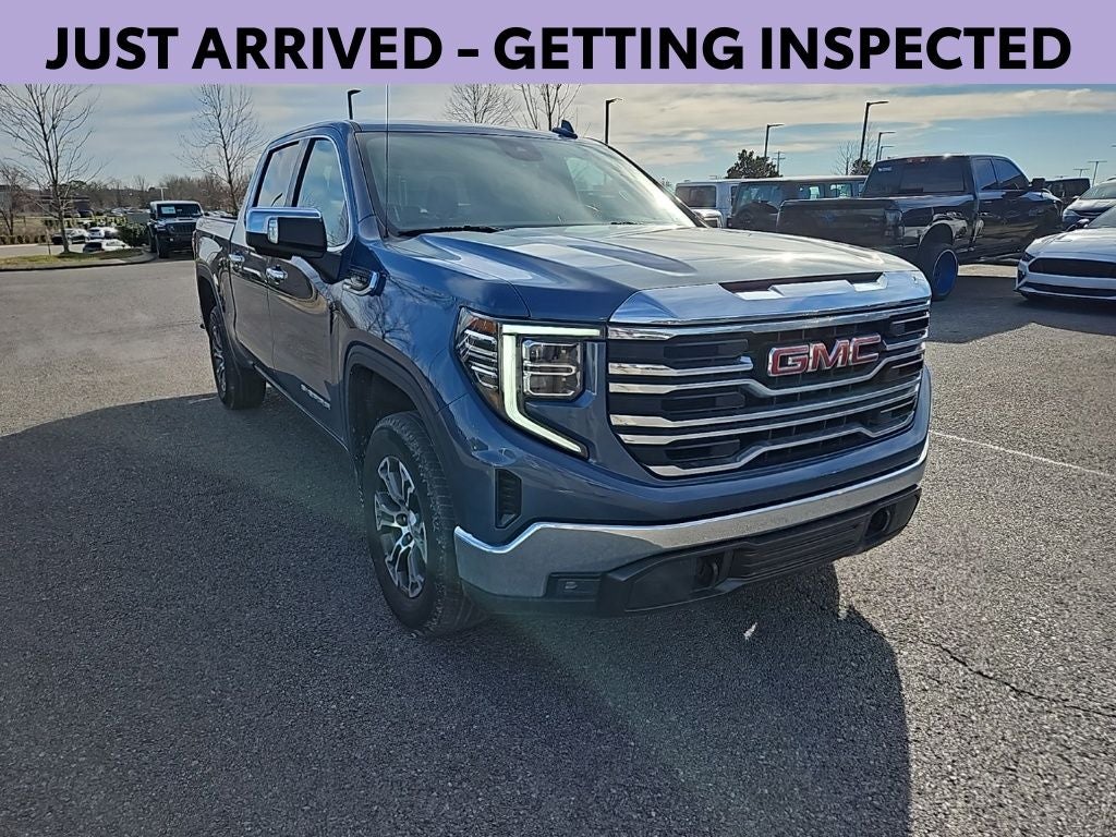 2024 GMC Sierra 1500 4WD Crew Cab Short Box SLT
