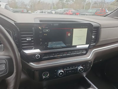 2023 GMC Sierra 1500 4WD Crew Cab Short Box SLT