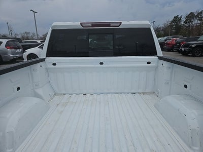 2023 GMC Sierra 1500 4WD Crew Cab Short Box SLT