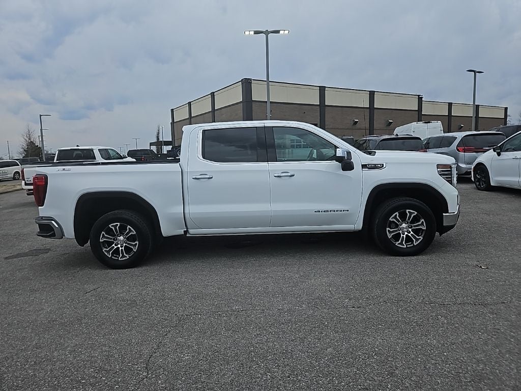 2023 GMC Sierra 1500 4WD Crew Cab Short Box SLT