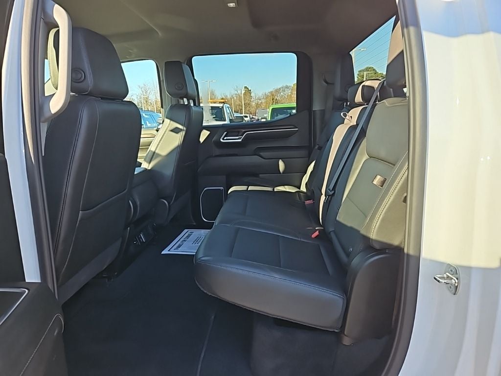 2024 GMC Sierra 1500 4WD Crew Cab Short Box SLT