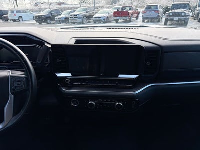 2024 GMC Sierra 1500 4WD Crew Cab Short Box SLT