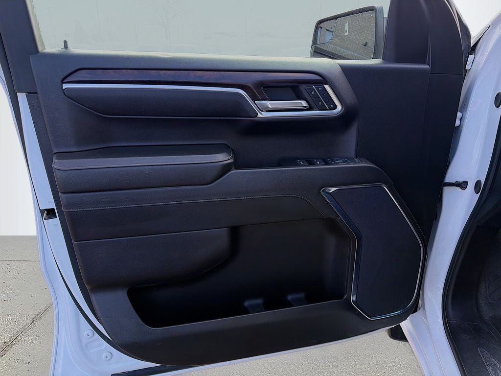 2024 GMC Sierra 1500 4WD Crew Cab Short Box SLT