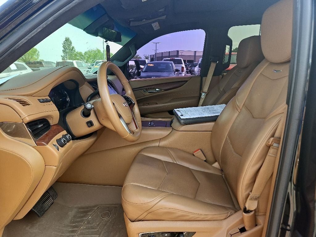 2017 Cadillac Escalade Platinum Edition