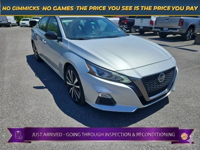 2022 Nissan Altima SR FWD