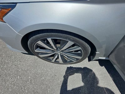 2022 Nissan Altima SR FWD