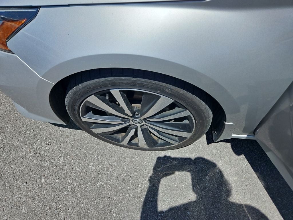 2022 Nissan Altima SR FWD