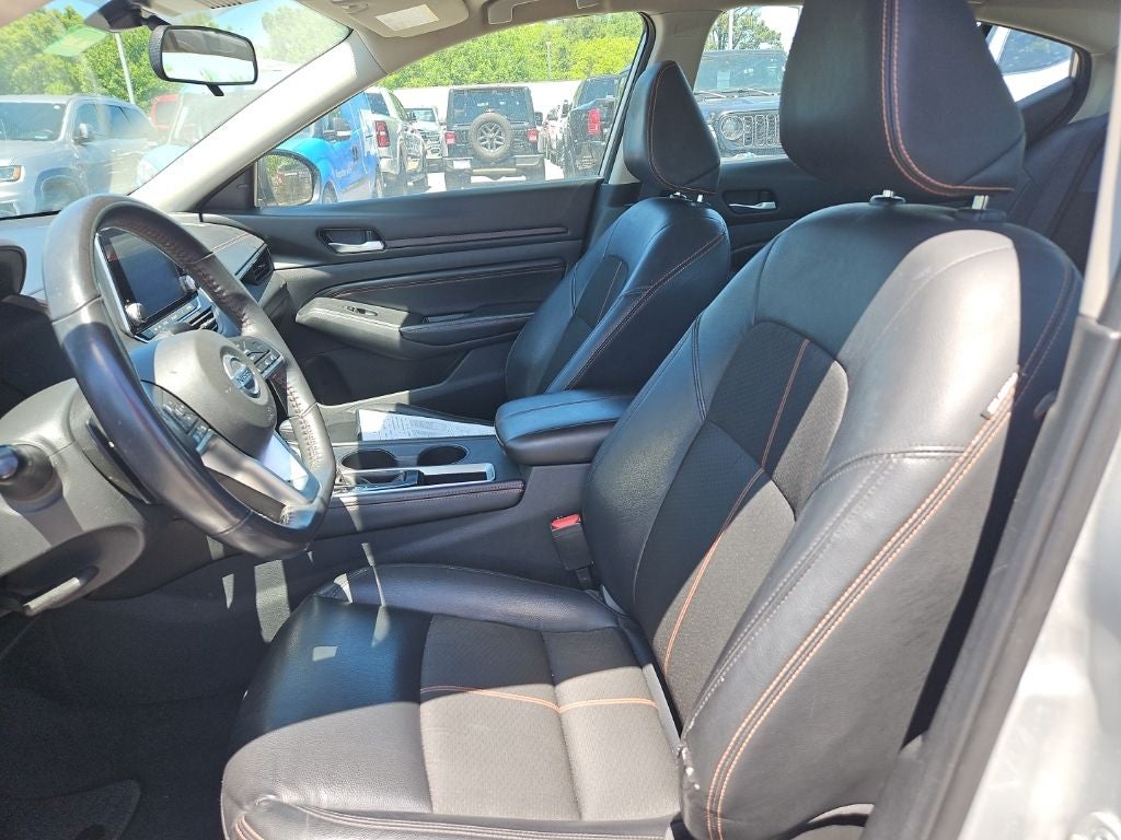 2022 Nissan Altima SR FWD