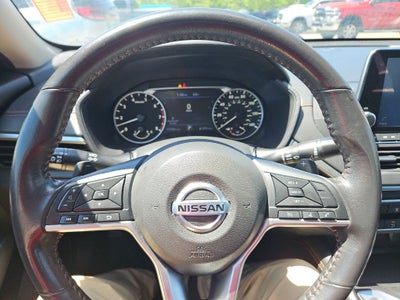 2022 Nissan Altima SR FWD