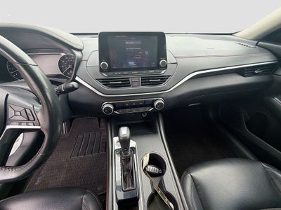 2022 Nissan Altima SR FWD