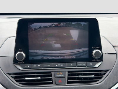 2022 Nissan Altima SR FWD