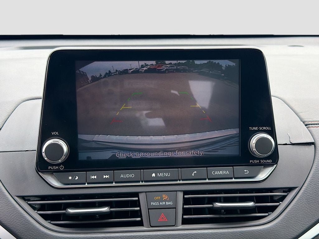 2022 Nissan Altima SR FWD