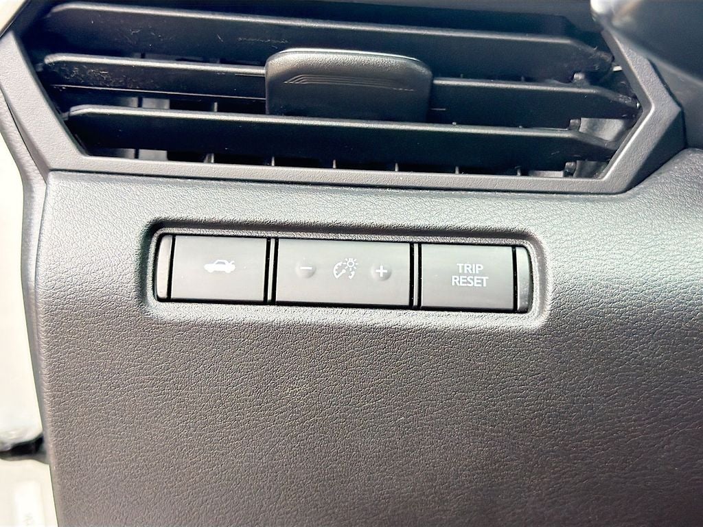 2022 Nissan Altima SR FWD