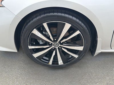 2022 Nissan Altima SR FWD
