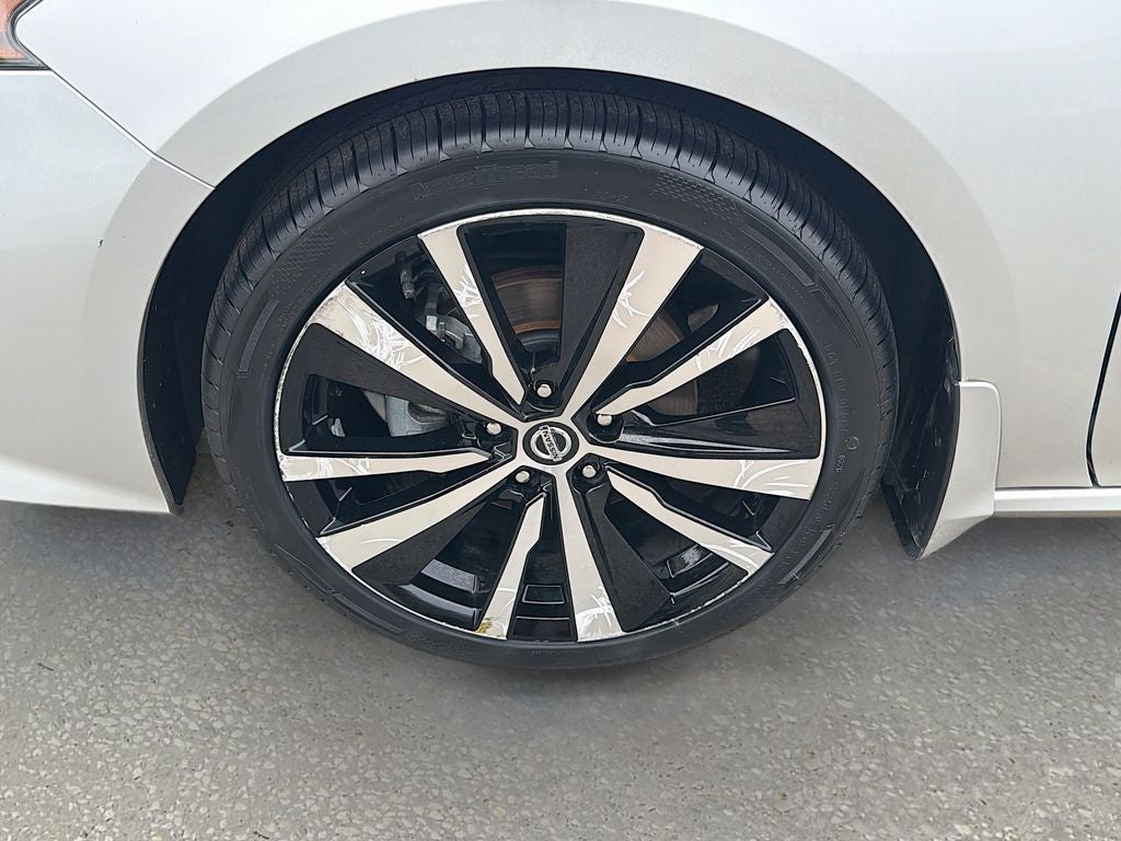2022 Nissan Altima SR FWD