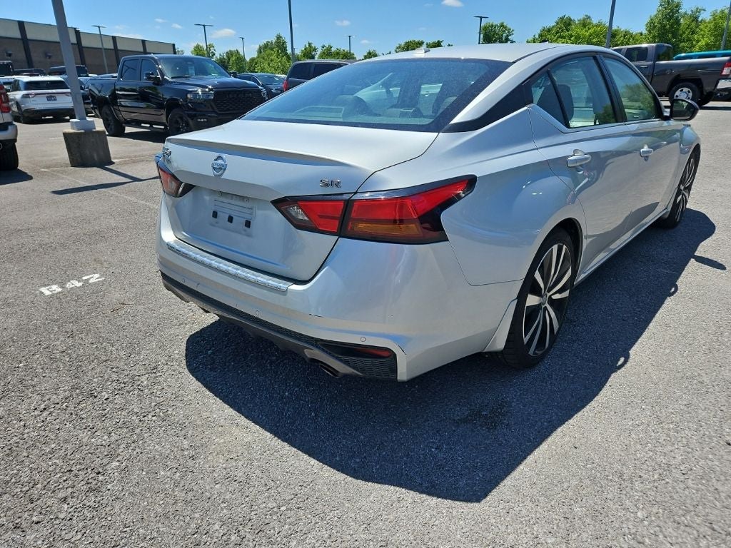 2022 Nissan Altima SR FWD