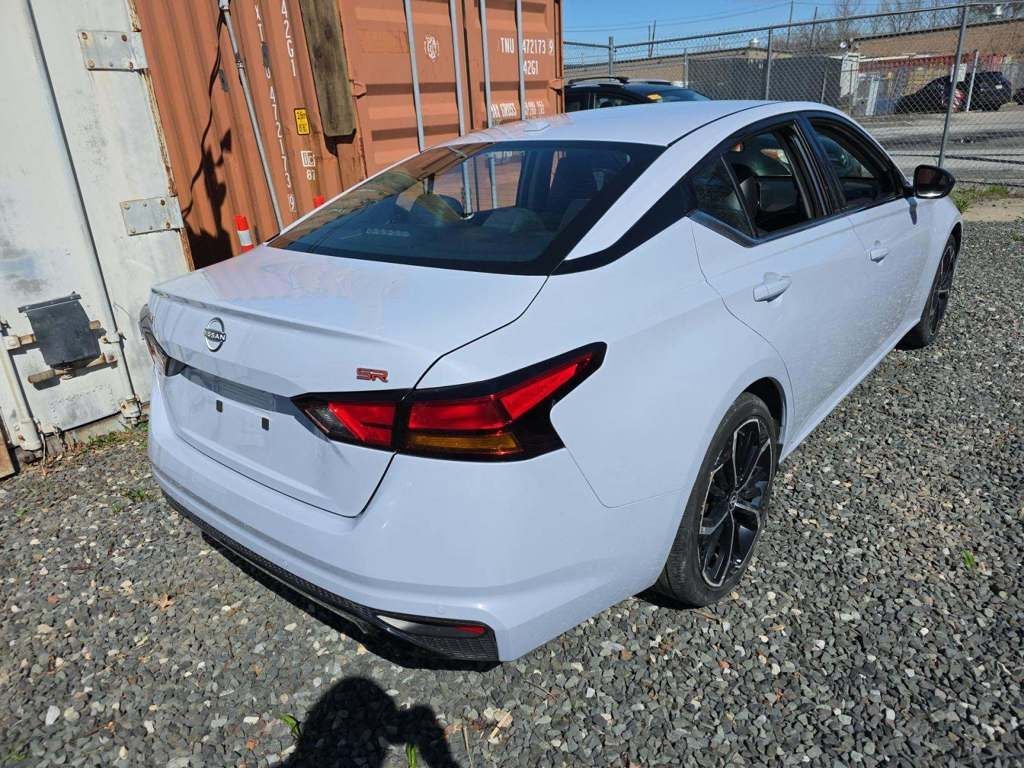 2024 Nissan Altima SR FWD