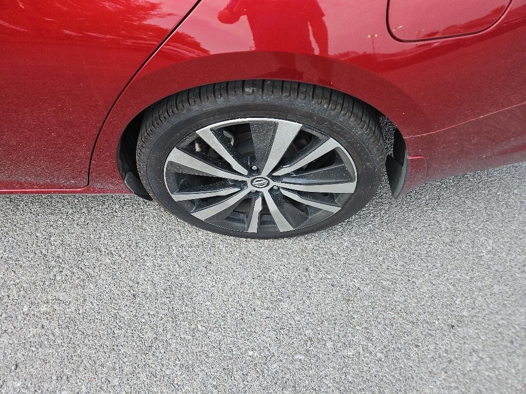 2020 Nissan Altima SR FWD