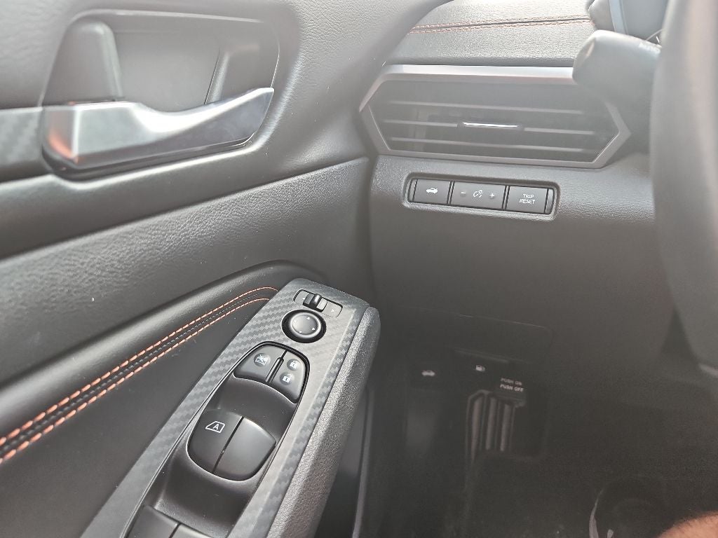 2020 Nissan Altima SR FWD