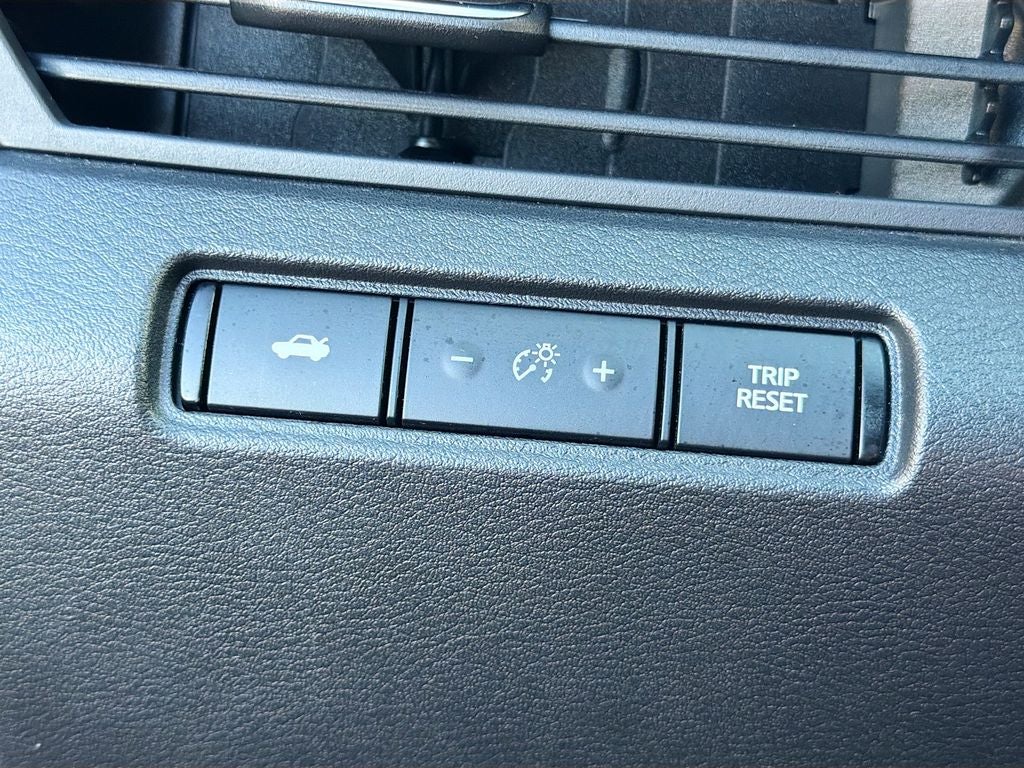 2020 Nissan Altima SR FWD
