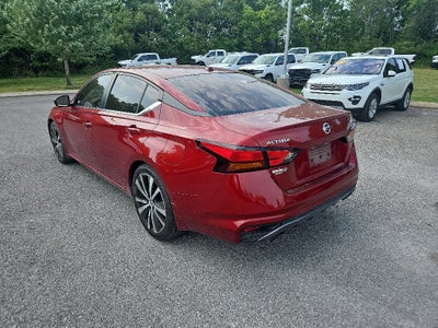 2020 Nissan Altima SR FWD