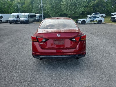 2020 Nissan Altima SR FWD