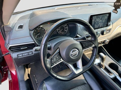 2020 Nissan Altima SR FWD