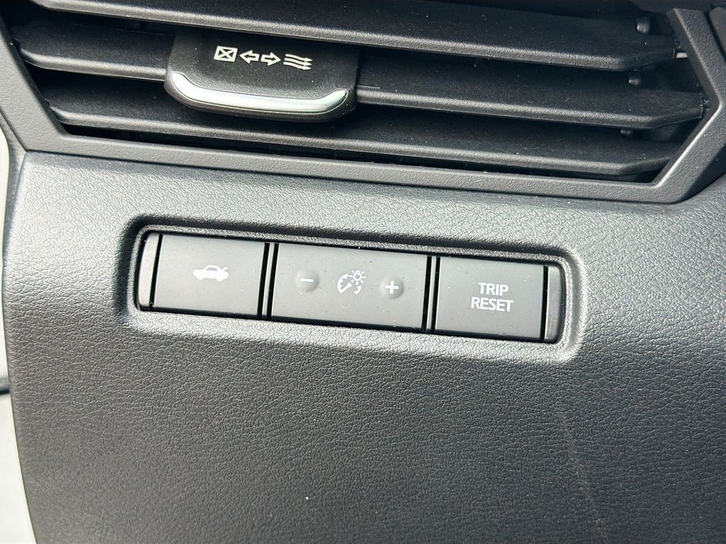 2022 Nissan Altima SR FWD