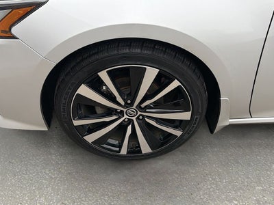 2022 Nissan Altima SR FWD