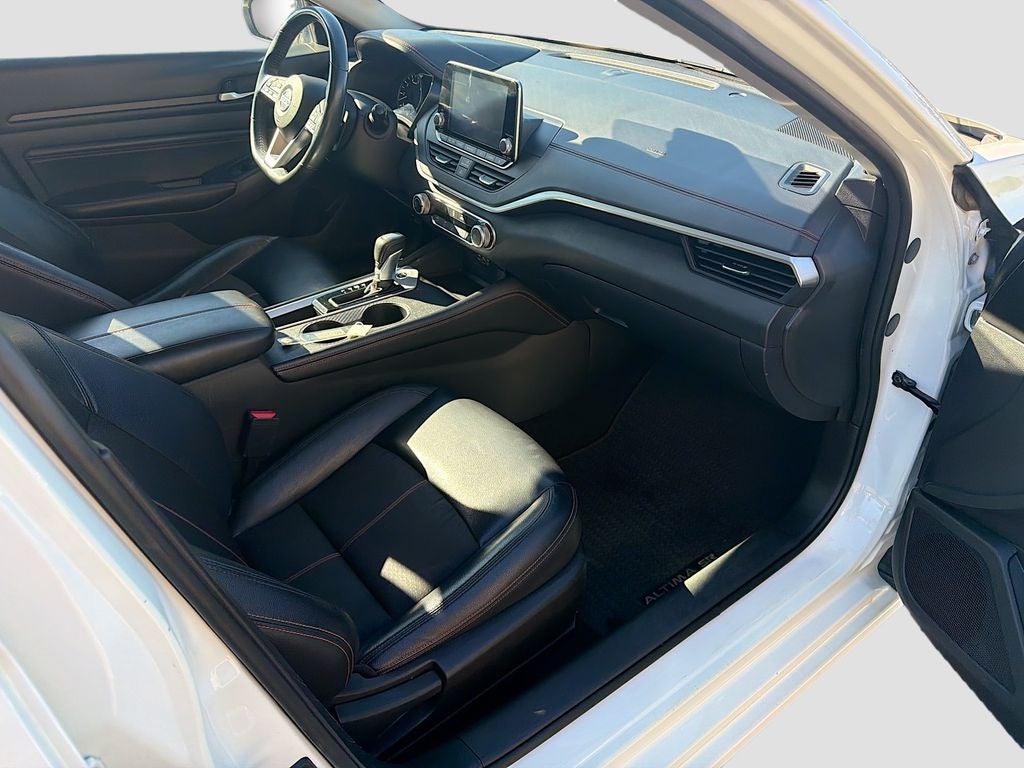 2022 Nissan Altima SR FWD