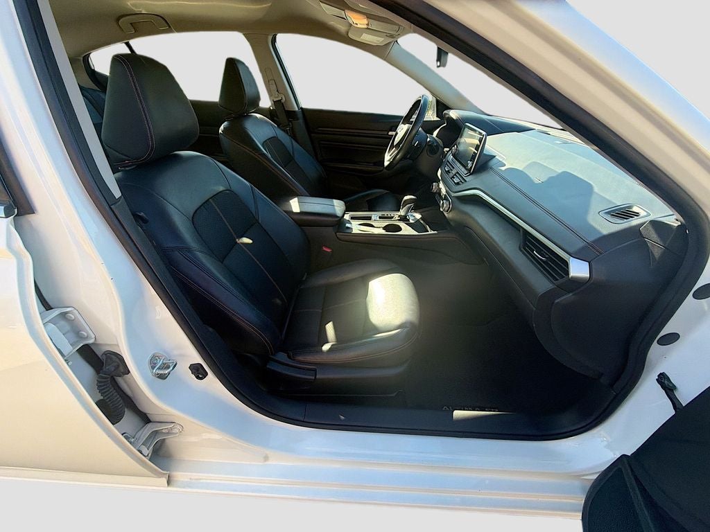 2022 Nissan Altima SR FWD
