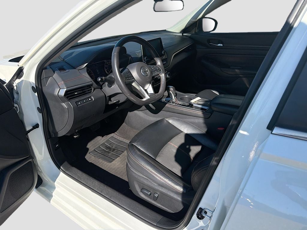 2022 Nissan Altima SR FWD
