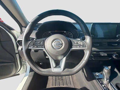 2022 Nissan Altima SR FWD