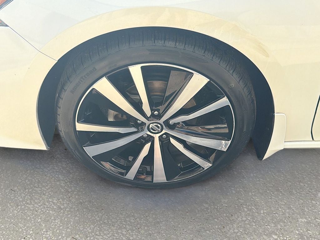 2022 Nissan Altima SR FWD