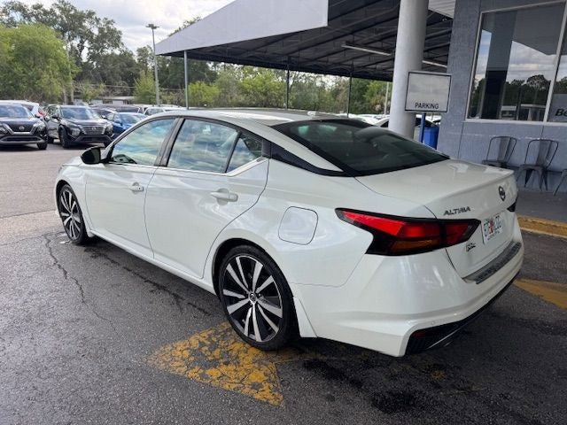 2022 Nissan Altima SR FWD