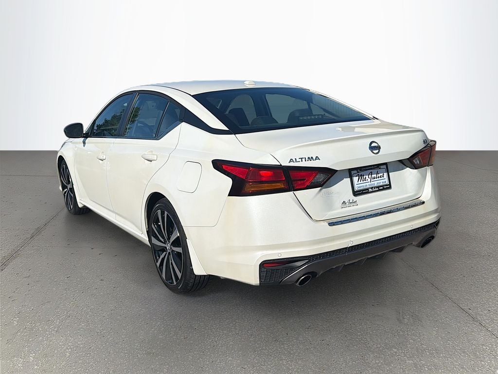 2022 Nissan Altima SR FWD