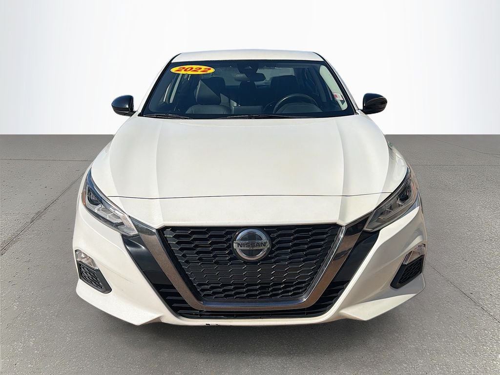 2022 Nissan Altima SR FWD