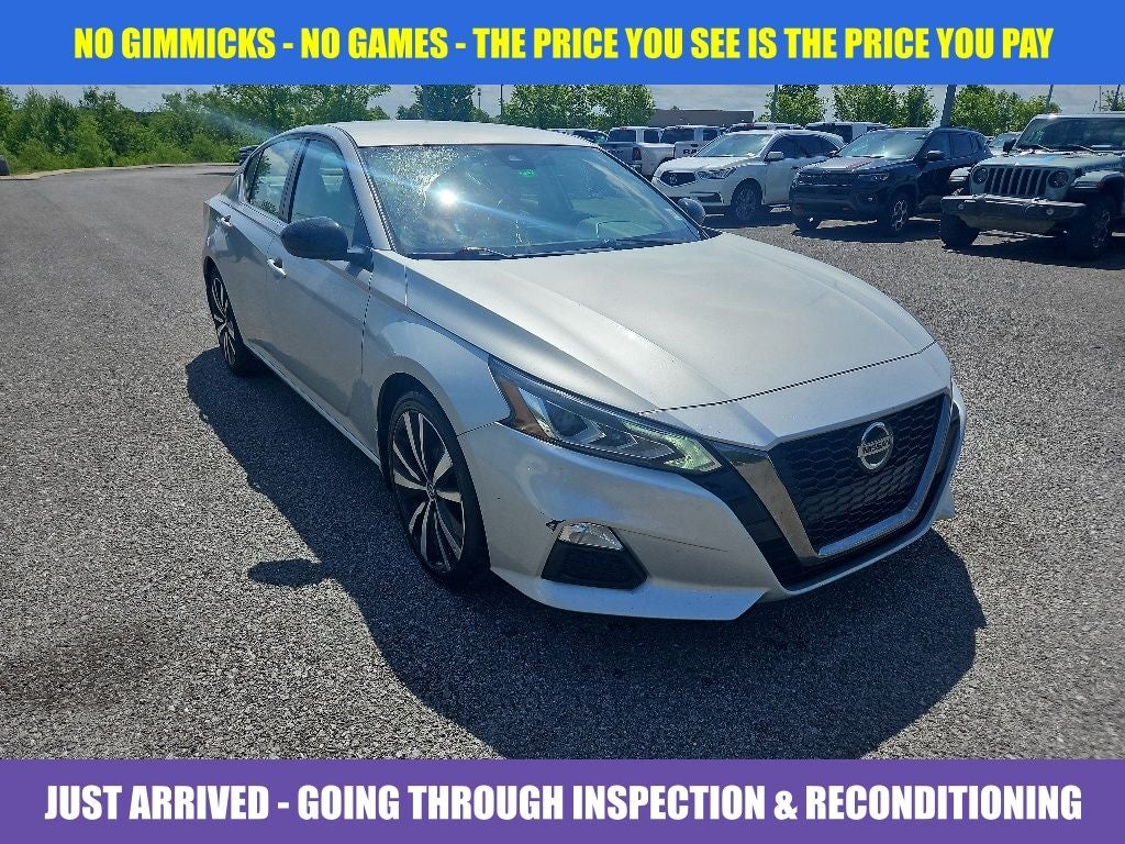 2022 Nissan Altima SR FWD