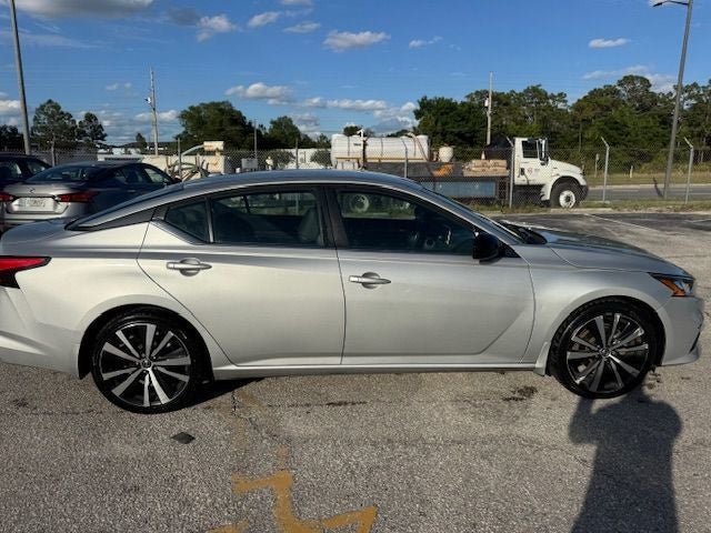 2022 Nissan Altima SR FWD