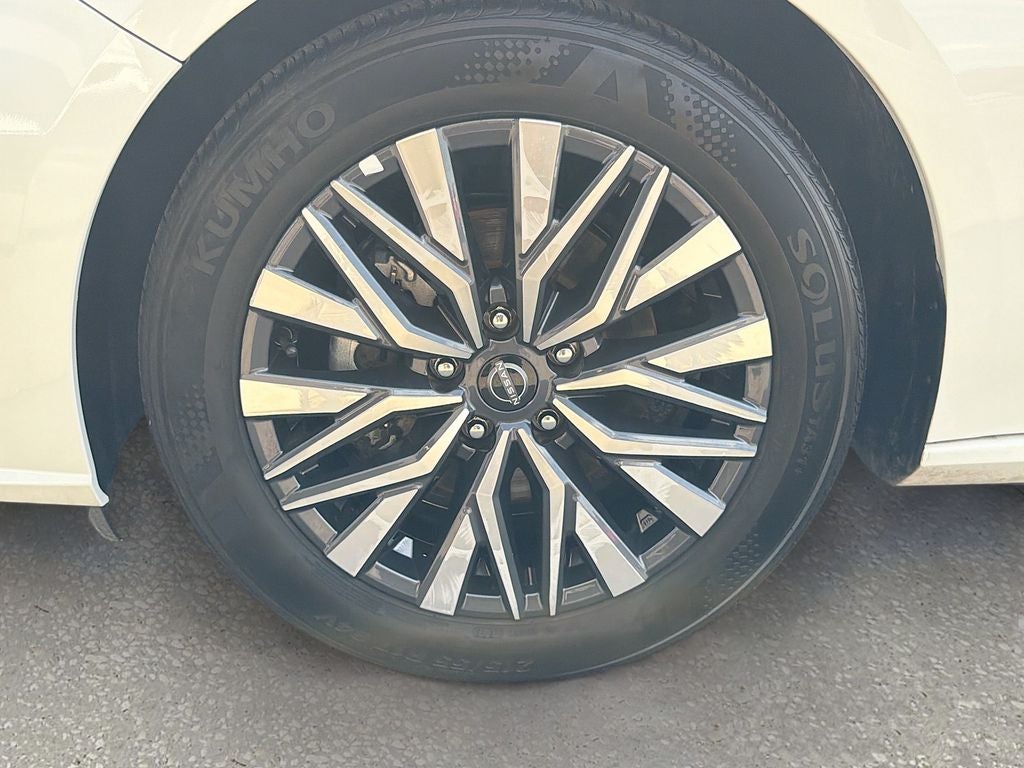 2025 Nissan Altima SV FWD