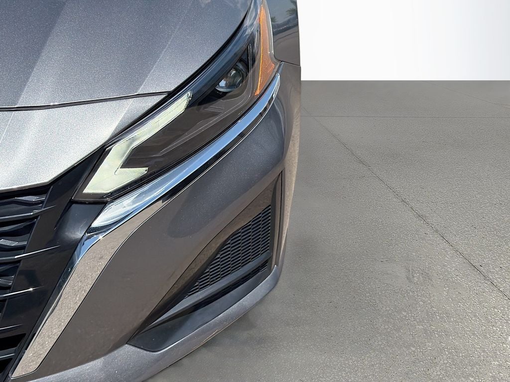 2023 Nissan Altima SL FWD