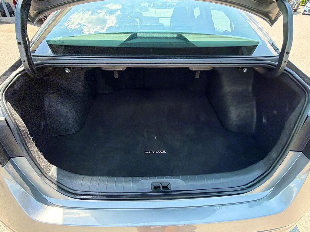 2023 Nissan Altima SL FWD