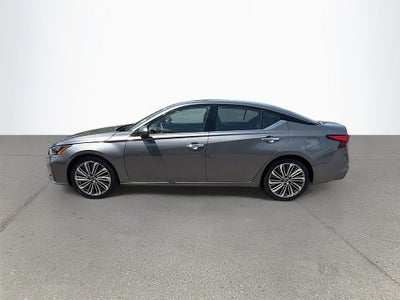 2023 Nissan Altima SL FWD