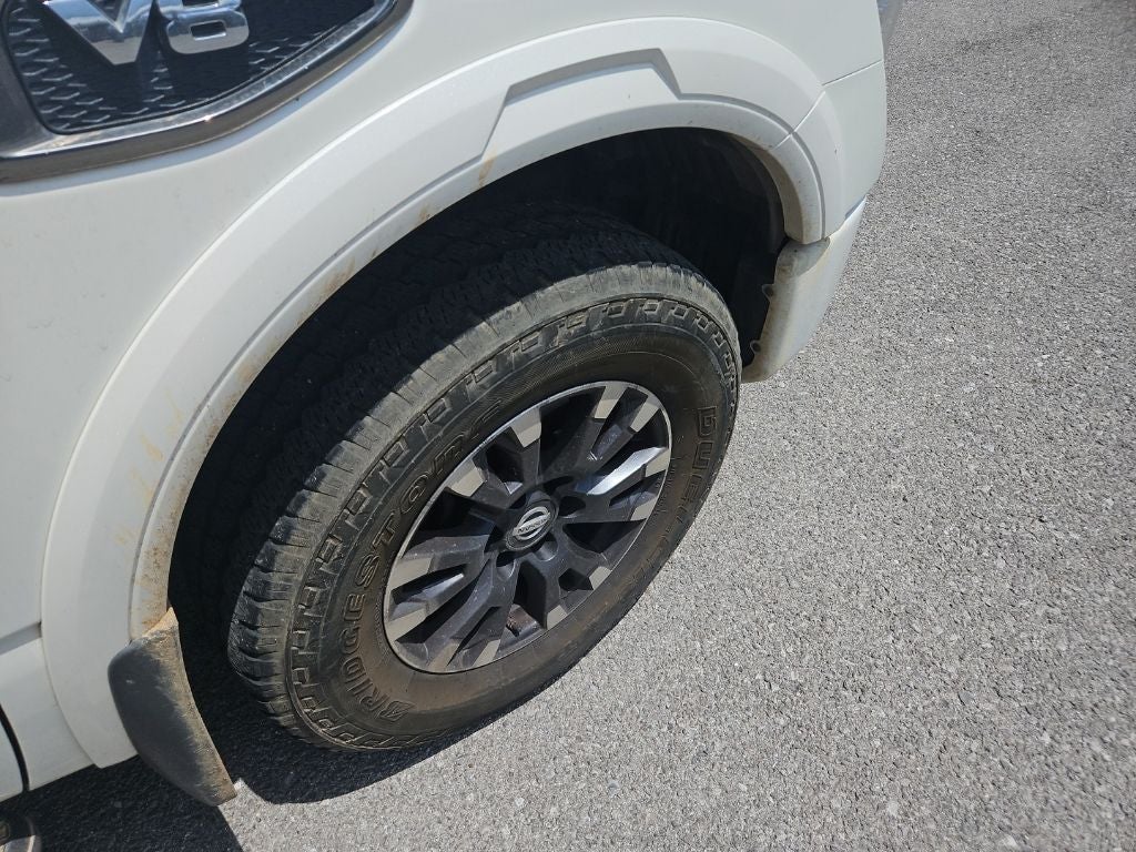 2017 Nissan TITAN Platinum Reserve