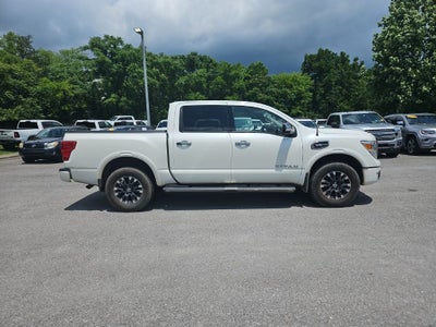 2017 Nissan TITAN Platinum Reserve