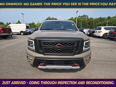 2023 Nissan TITAN Crew Cab PRO-4X 4x4