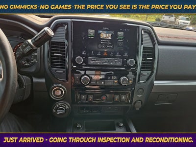 2023 Nissan TITAN Crew Cab PRO-4X 4x4